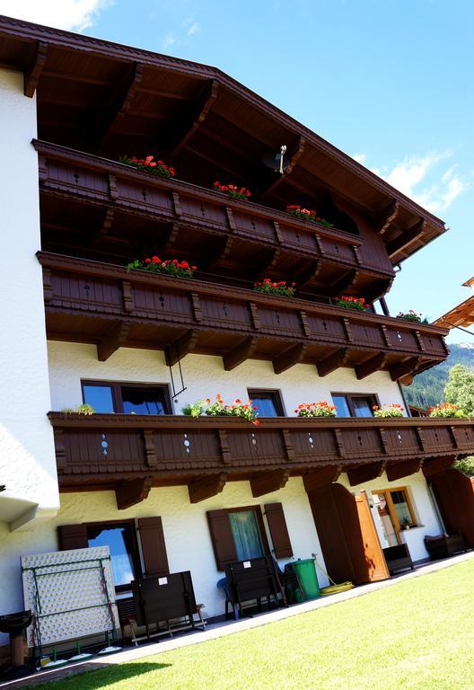 Roasnerhof Apartment Finkenberg Bilik gambar